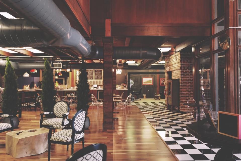 Restaurant dining room